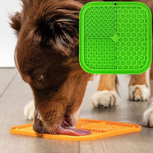 Dog Lick Mats Cat Lick Mat Peanut Butter Dog Treat Silicone Pad Use for Pet Food Prevent Choking and Slow Food