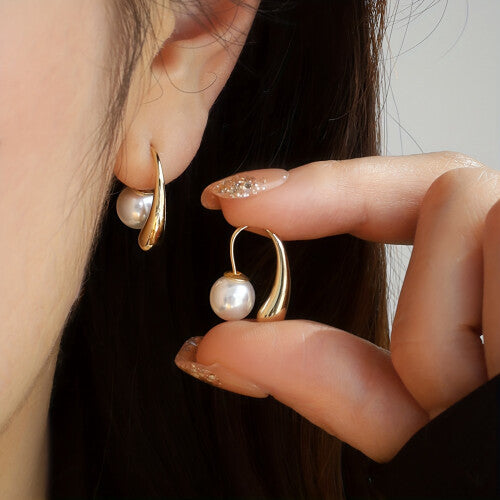 Golden Plating Water Droplet Pearl Piercing Earrings Fashion Earrings For Women