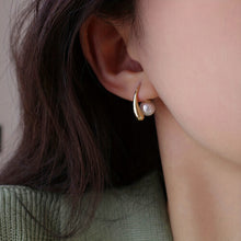 Golden Plating Water Droplet Pearl Piercing Earrings Fashion Earrings For Women