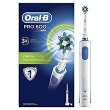 Oral-B Pro 2 Electric Toothbrush for Extra Gum Protection Thanks to Visual Pressure Control, with 2