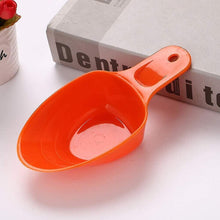 Plastic Food Scoop For Dogs And Cats